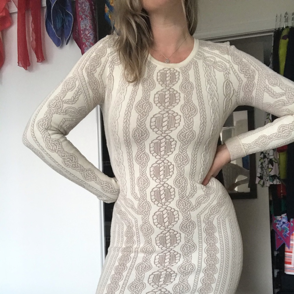 Cashmere & silk BCBG long sleeve knit dress